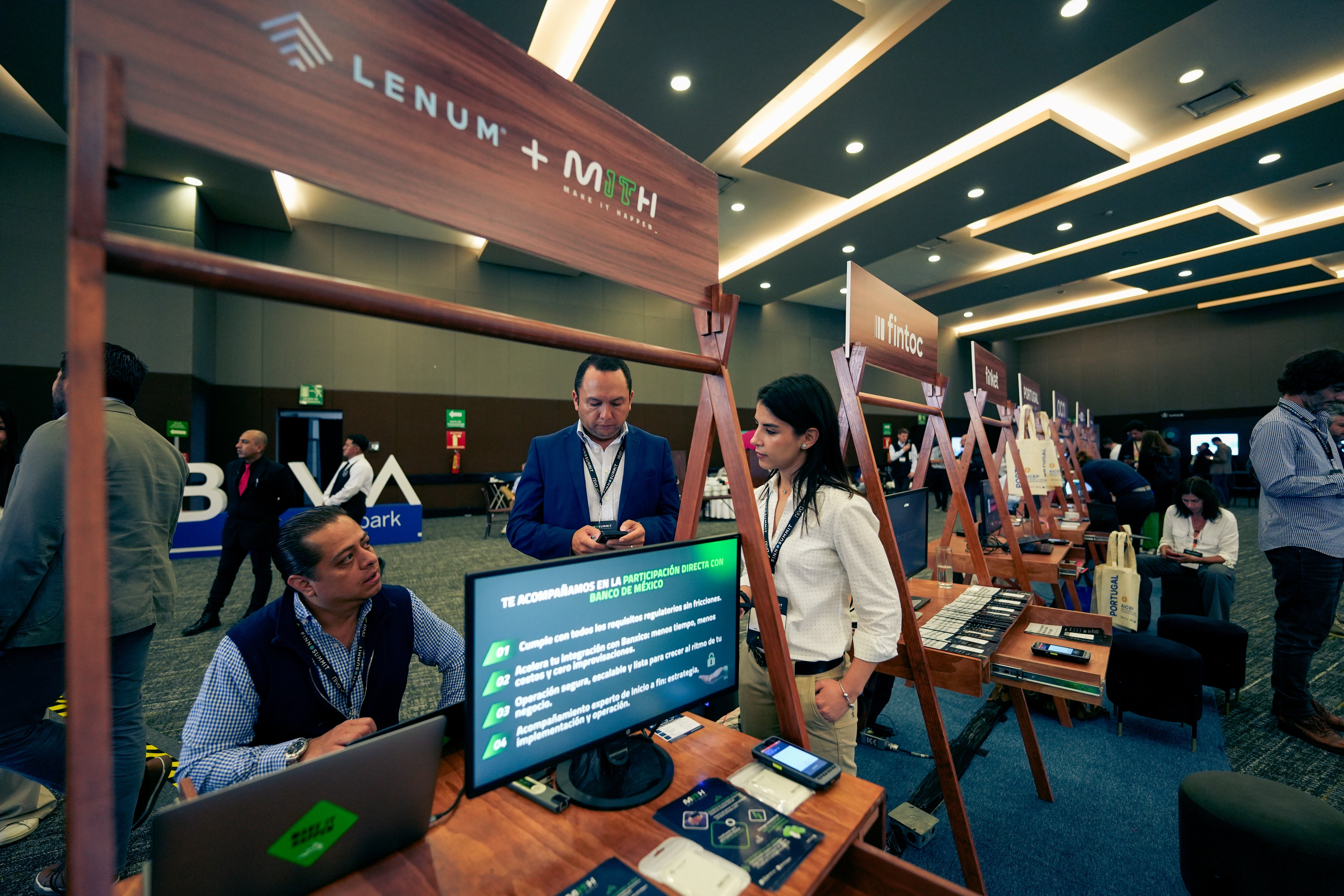 Stand para startup FINNOSMMIT 